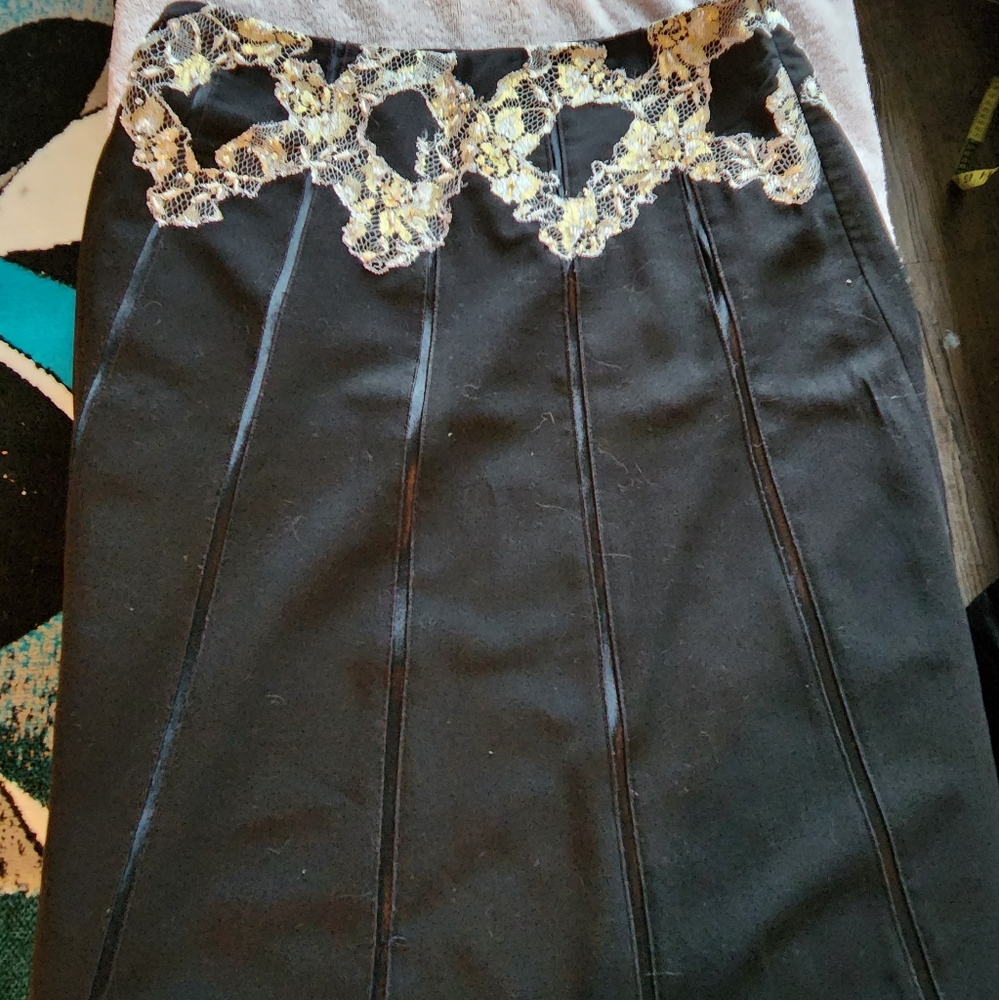 DS STUDIO BLACK SKIRT WITH GOLD LACE AND SEQUIN DETAILING
